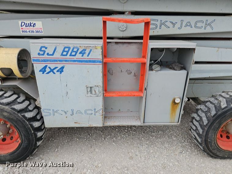 image for item DP6439 1996 Skyjack SJ8841 scissor lift