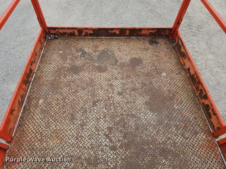 image for item DP6439 1996 Skyjack SJ8841 scissor lift