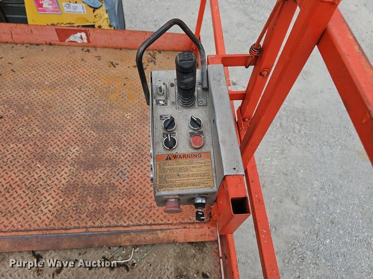 image for item DP6439 1996 Skyjack SJ8841 scissor lift