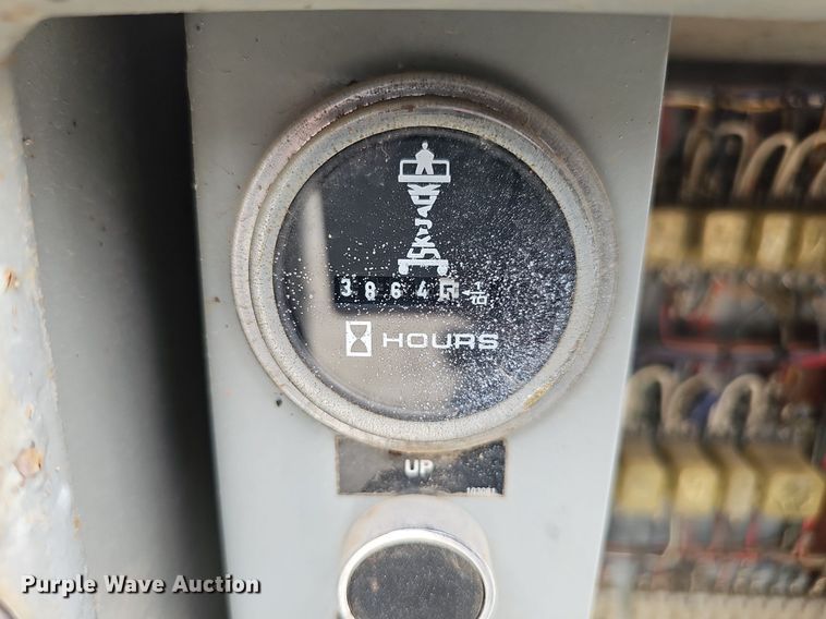 image for item DP6439 1996 Skyjack SJ8841 scissor lift