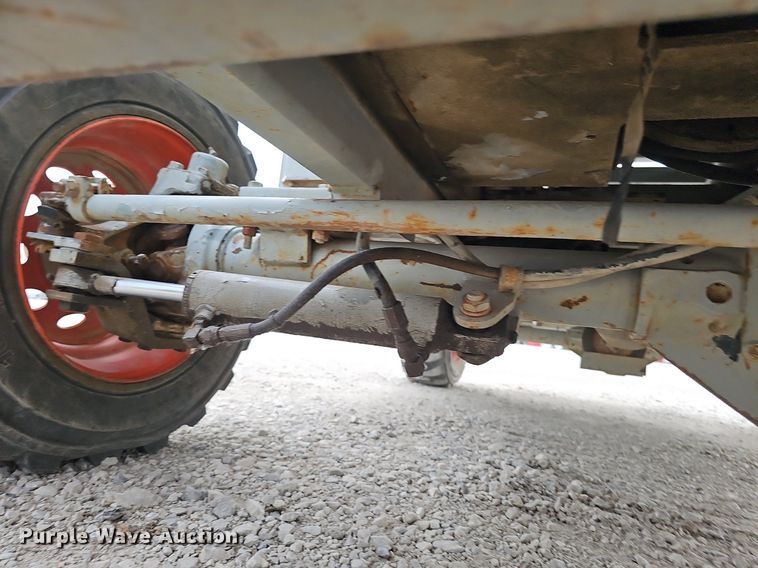 image for item DP6439 1996 Skyjack SJ8841 scissor lift