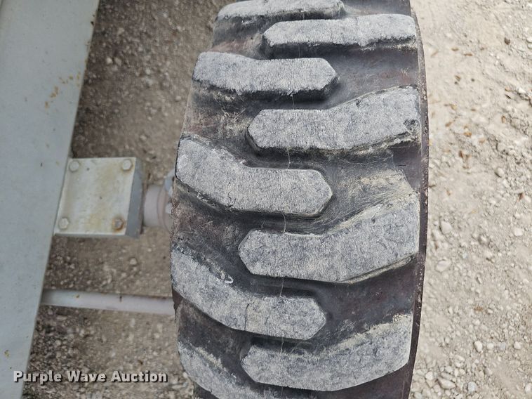 image for item DP6439 1996 Skyjack SJ8841 scissor lift