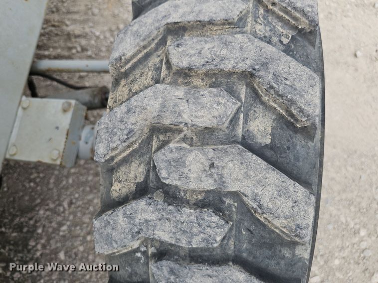 image for item DP6439 1996 Skyjack SJ8841 scissor lift