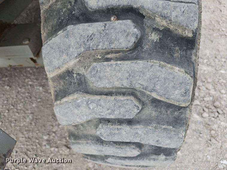 image for item DP6439 1996 Skyjack SJ8841 scissor lift