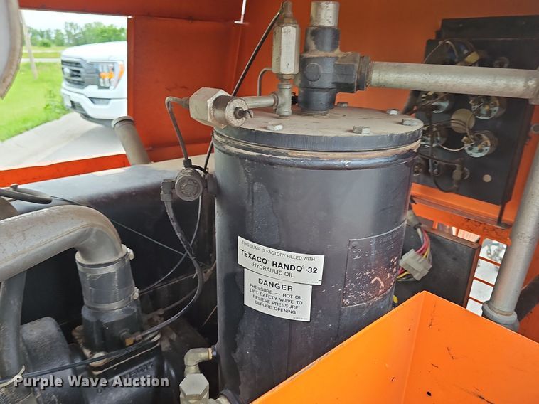 image for item DP6447 1999 Sullivan Industries D0185Q6JDB air compressor