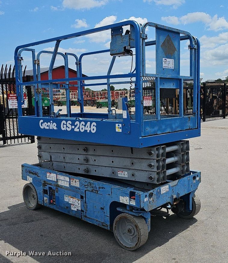 image for item DP6449 2011 Genie GS-2646 scissor lift