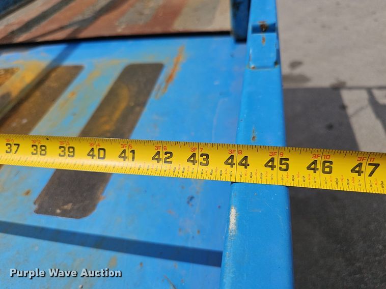 image for item DP6449 2011 Genie GS-2646 scissor lift