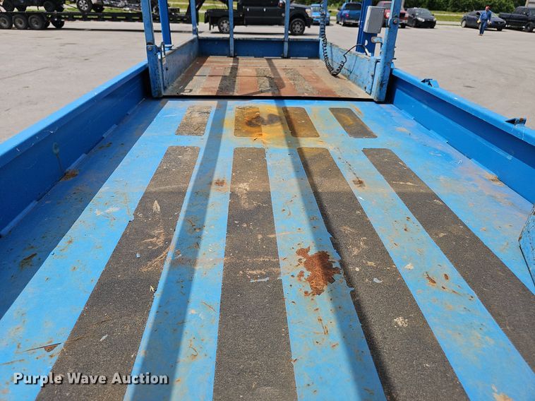 image for item DP6449 2011 Genie GS-2646 scissor lift