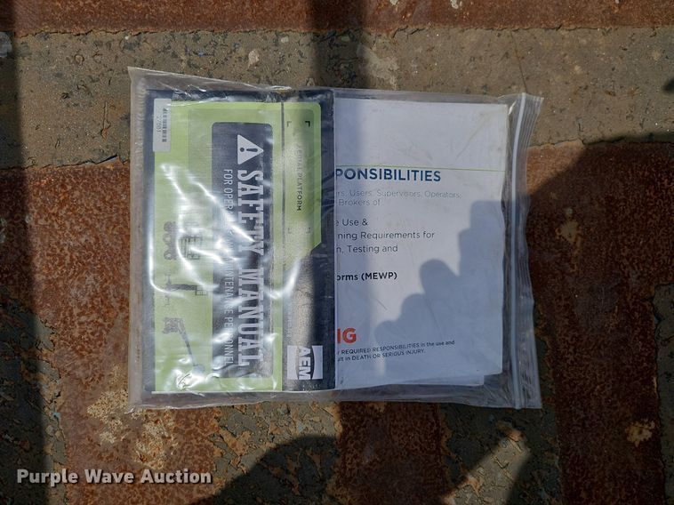 image for item DP6449 2011 Genie GS-2646 scissor lift