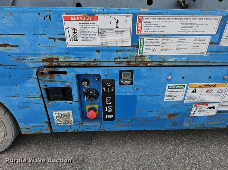 image for item DP6449 2011 Genie GS-2646 scissor lift