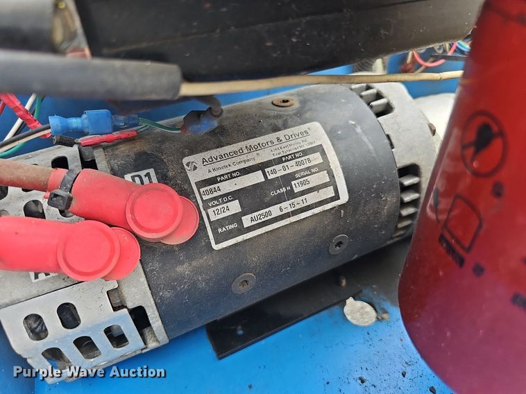 image for item DP6449 2011 Genie GS-2646 scissor lift