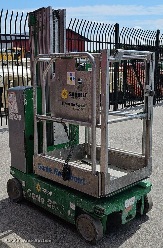 image for item DP6451 2015 Genie Runabout GR20 vertical lift