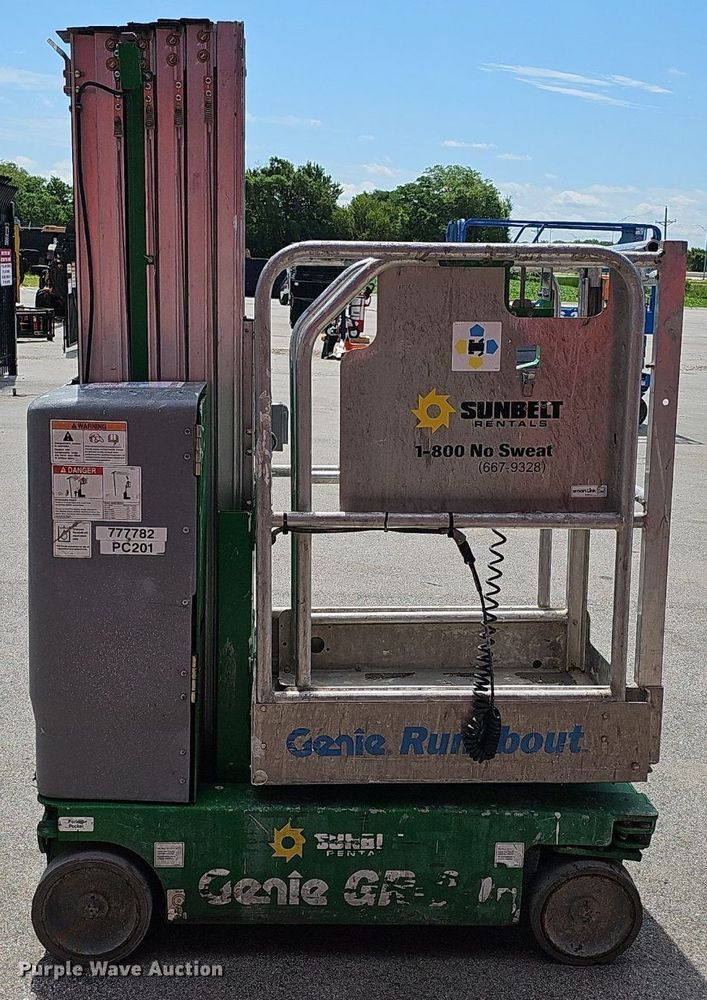 image for item DP6451 2015 Genie Runabout GR20 vertical lift