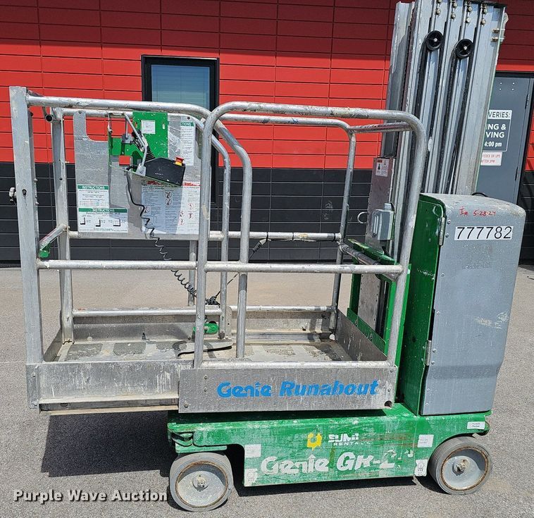 image for item DP6451 2015 Genie Runabout GR20 vertical lift