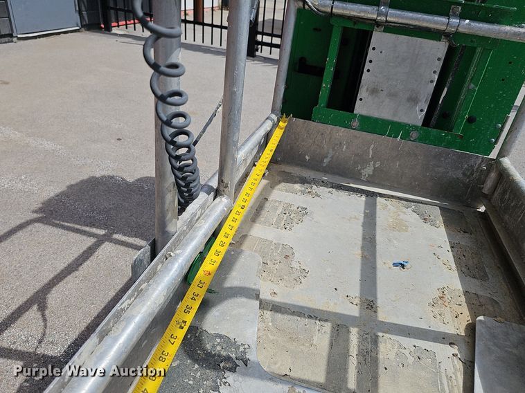 image for item DP6451 2015 Genie Runabout GR20 vertical lift