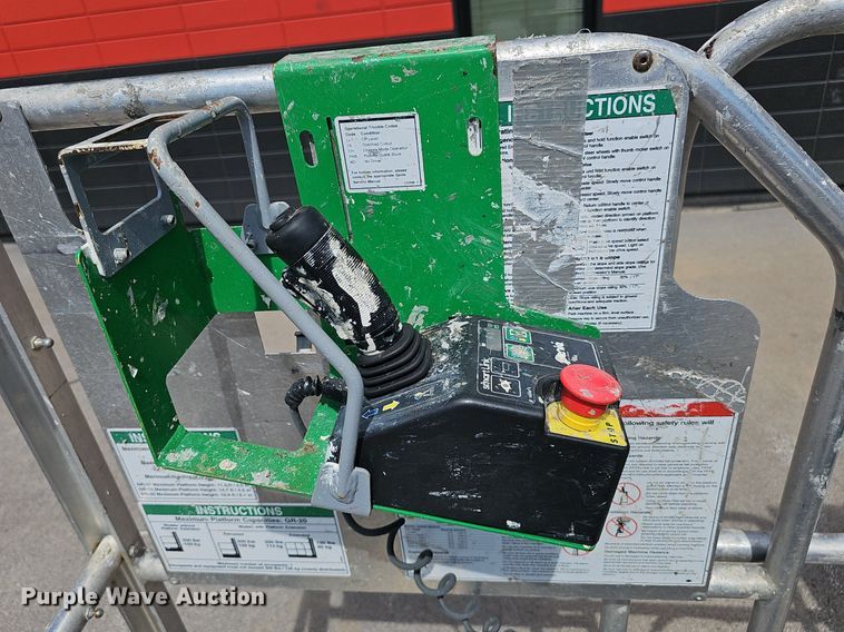 image for item DP6451 2015 Genie Runabout GR20 vertical lift