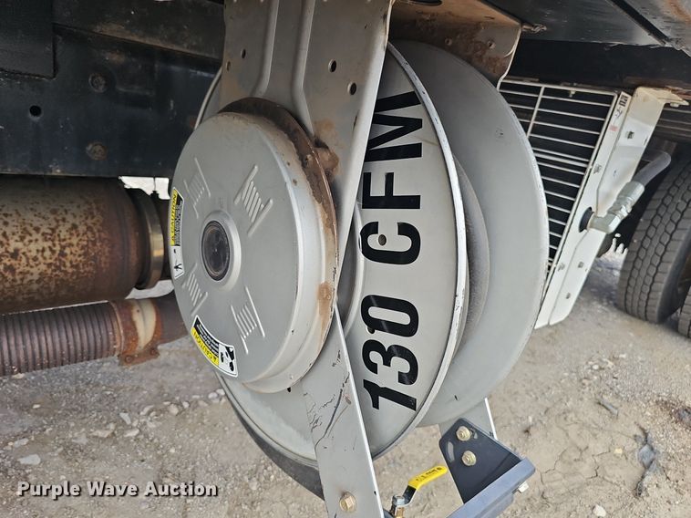 image for item DP6452 2010 International WorkStar 7300 flatbed truck
