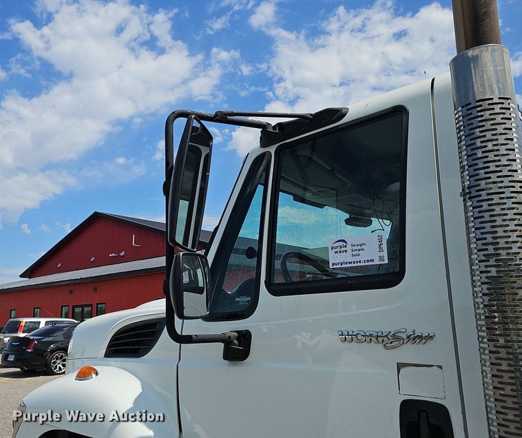 image for item DP6452 2010 International WorkStar 7300 flatbed truck