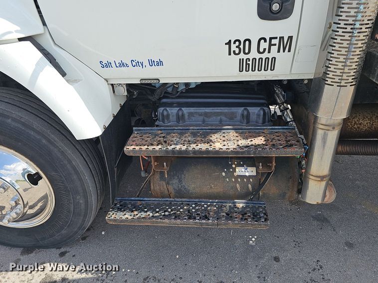 image for item DP6452 2010 International WorkStar 7300 flatbed truck