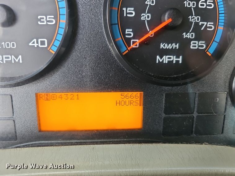 image for item DP6452 2010 International WorkStar 7300 flatbed truck