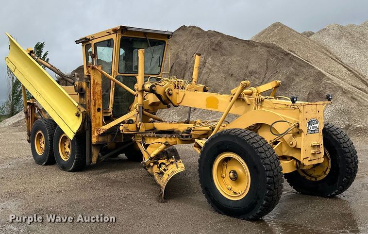 image for item DP8375 1984 Champion 740A VHP motor grader