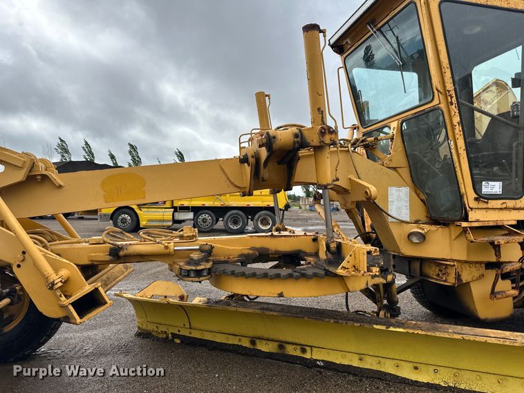 image for item DP8375 1984 Champion 740A VHP motor grader