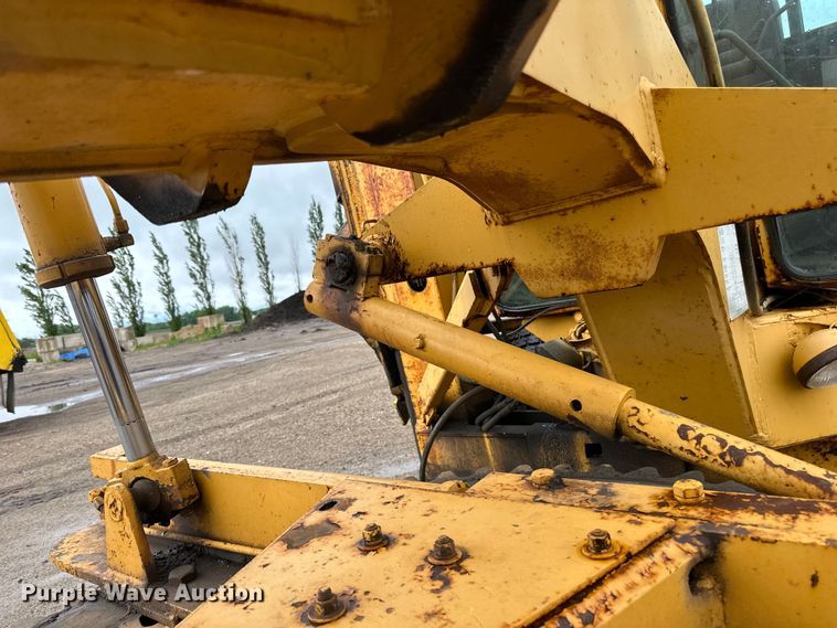 image for item DP8375 1984 Champion 740A VHP motor grader