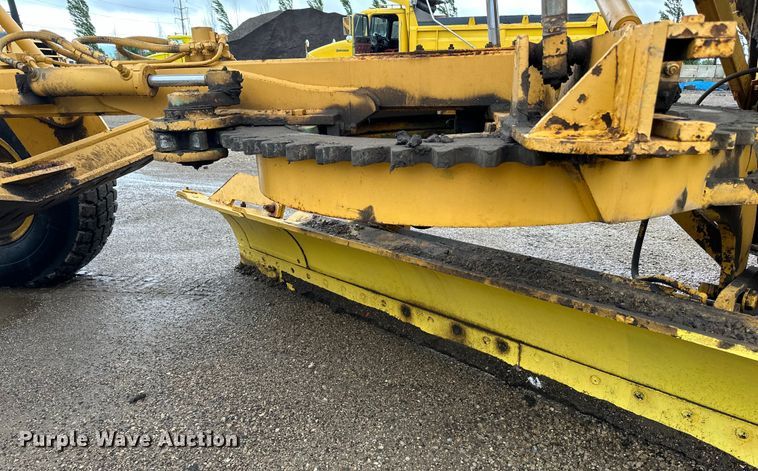 image for item DP8375 1984 Champion 740A VHP motor grader