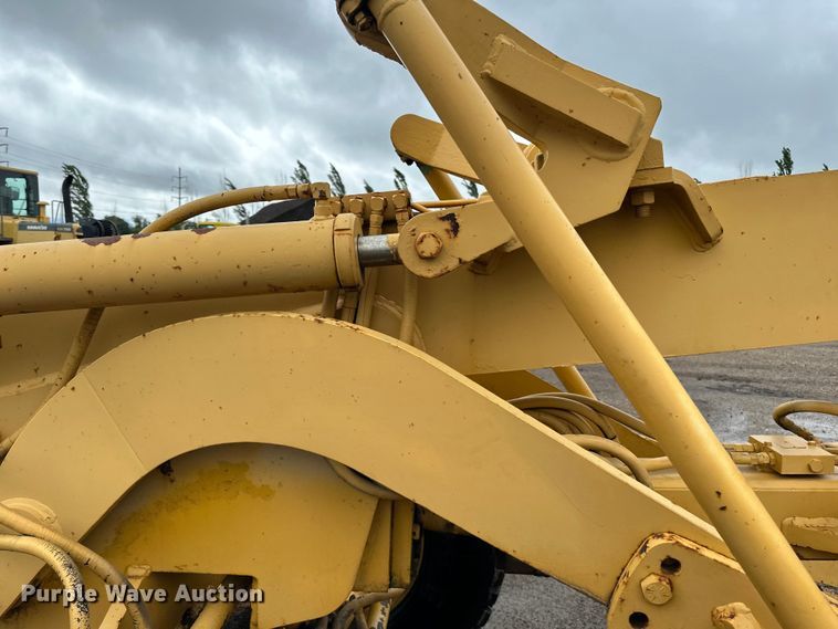 image for item DP8375 1984 Champion 740A VHP motor grader