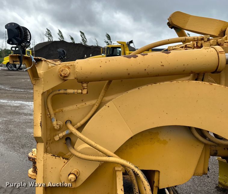 image for item DP8375 1984 Champion 740A VHP motor grader