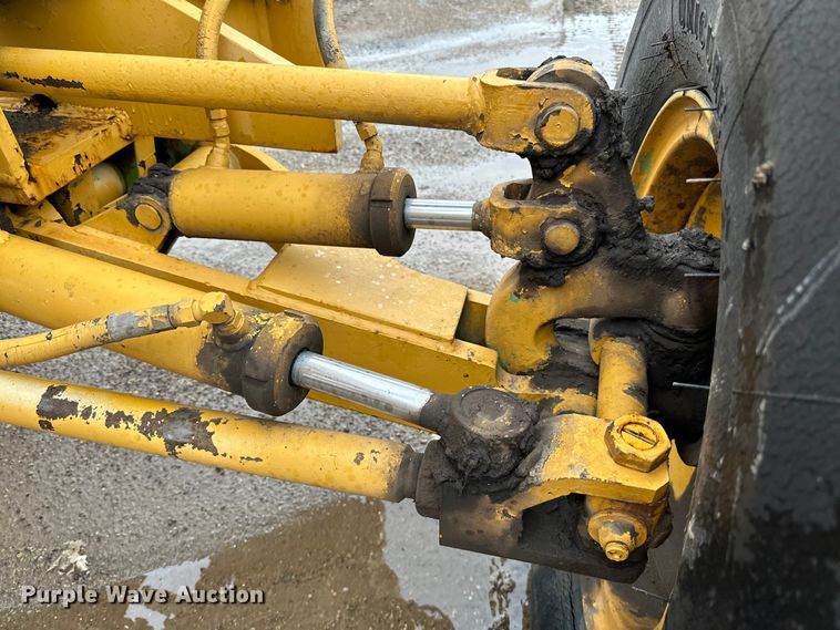 image for item DP8375 1984 Champion 740A VHP motor grader