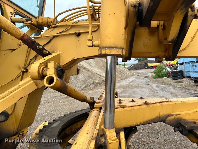 image for item DP8375 1984 Champion 740A VHP motor grader