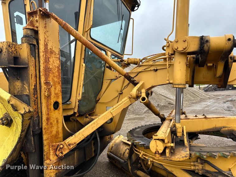 image for item DP8375 1984 Champion 740A VHP motor grader