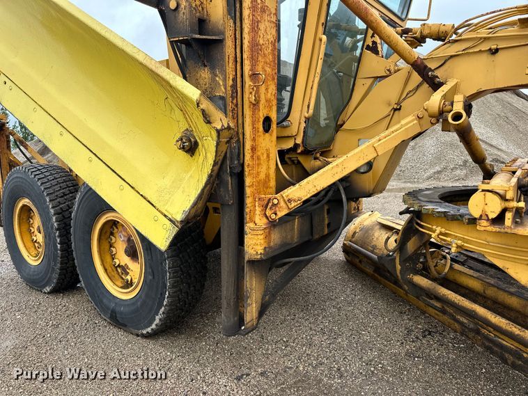 image for item DP8375 1984 Champion 740A VHP motor grader