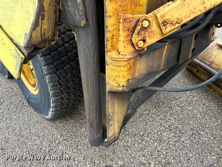 image for item DP8375 1984 Champion 740A VHP motor grader