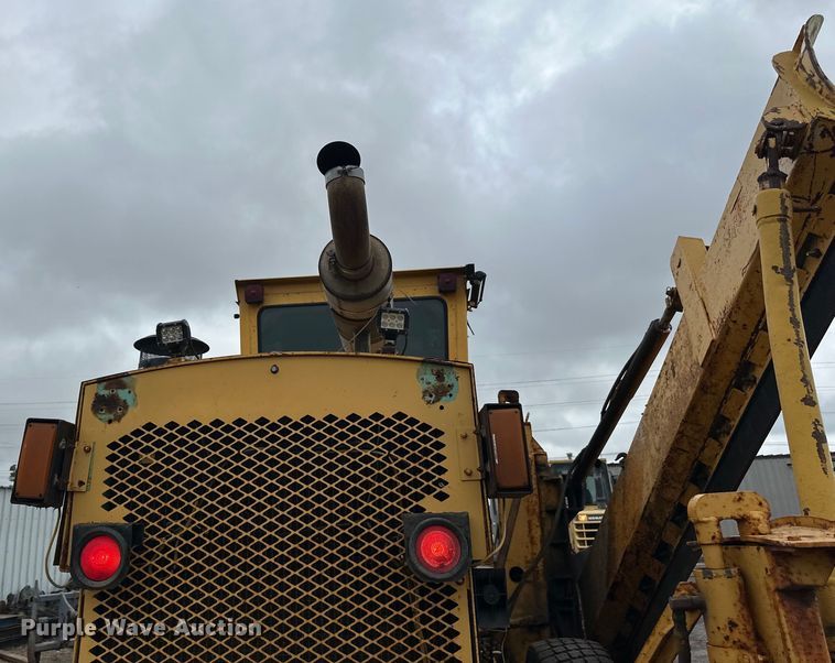 image for item DP8375 1984 Champion 740A VHP motor grader