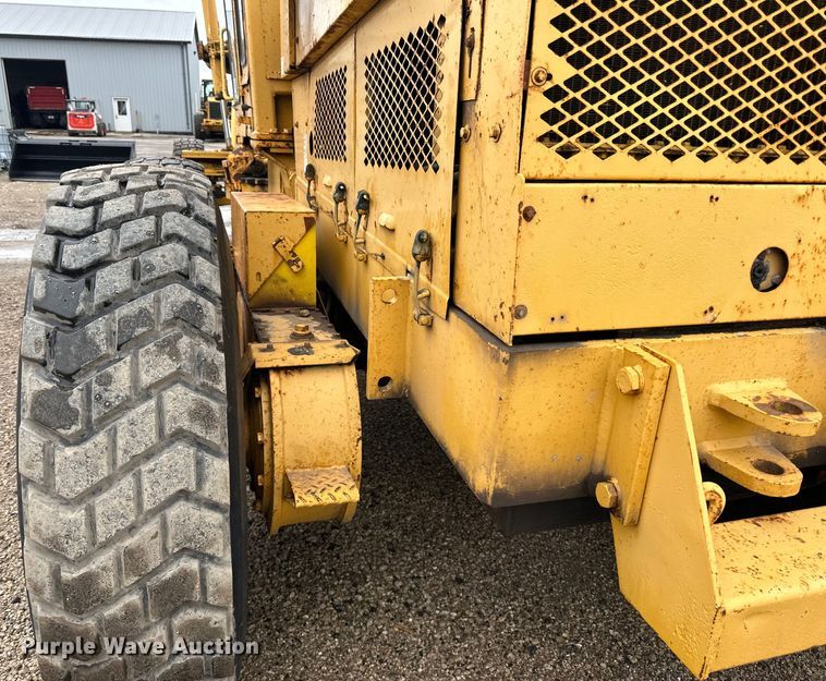 image for item DP8375 1984 Champion 740A VHP motor grader