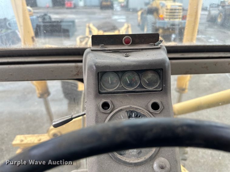 image for item DP8375 1984 Champion 740A VHP motor grader