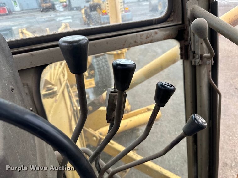 image for item DP8375 1984 Champion 740A VHP motor grader