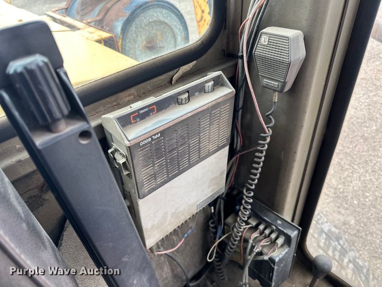 image for item DP8375 1984 Champion 740A VHP motor grader