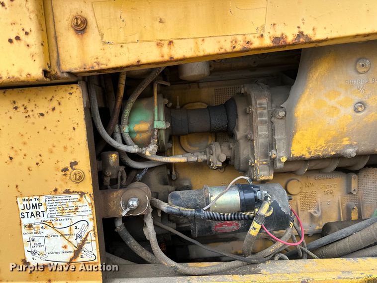 image for item DP8375 1984 Champion 740A VHP motor grader
