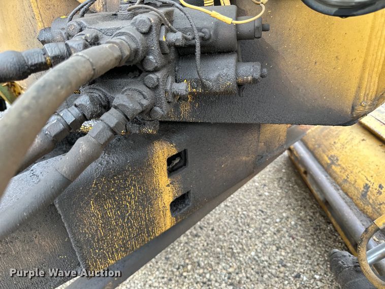 image for item DP8375 1984 Champion 740A VHP motor grader