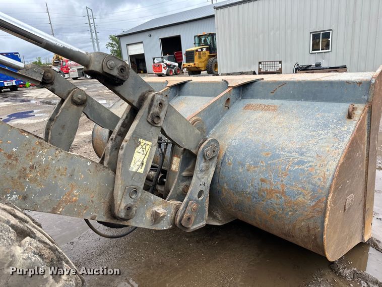 image for item DP8376 2003 Komatsu WA250PT-3MC wheel loader