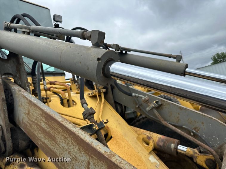 image for item DP8376 2003 Komatsu WA250PT-3MC wheel loader