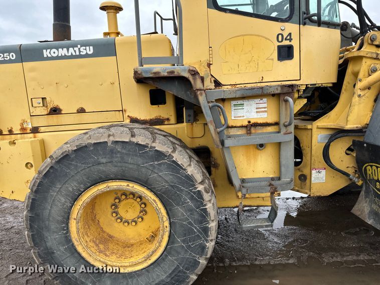 image for item DP8376 2003 Komatsu WA250PT-3MC wheel loader