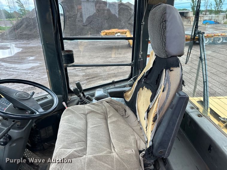 image for item DP8376 2003 Komatsu WA250PT-3MC wheel loader