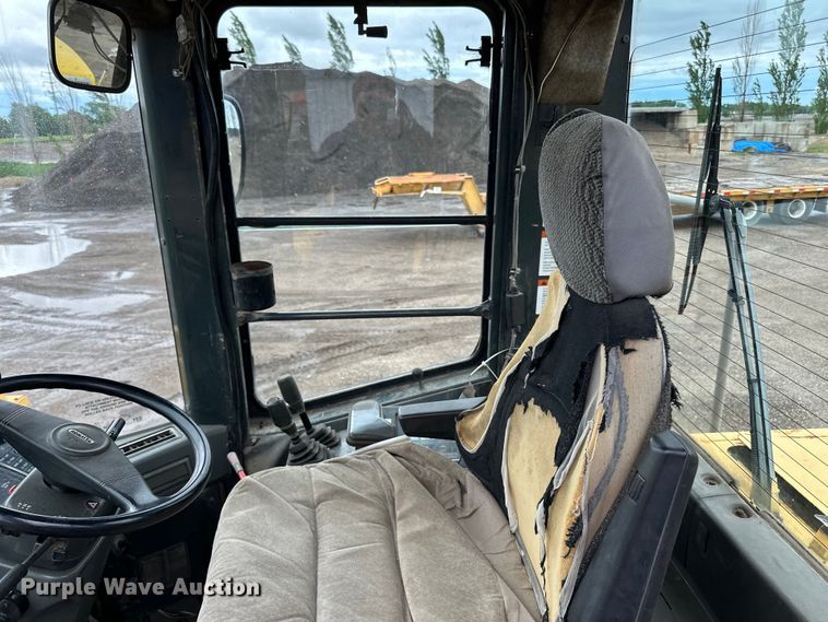 image for item DP8376 2003 Komatsu WA250PT-3MC wheel loader