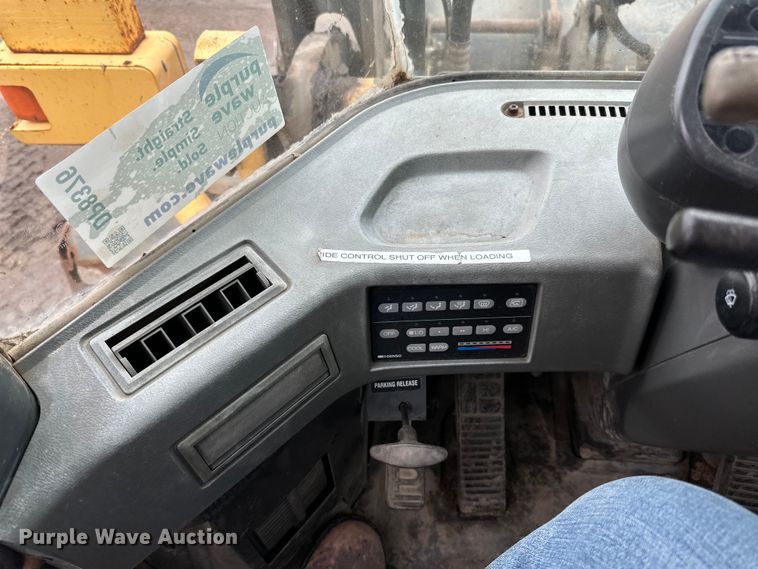 image for item DP8376 2003 Komatsu WA250PT-3MC wheel loader