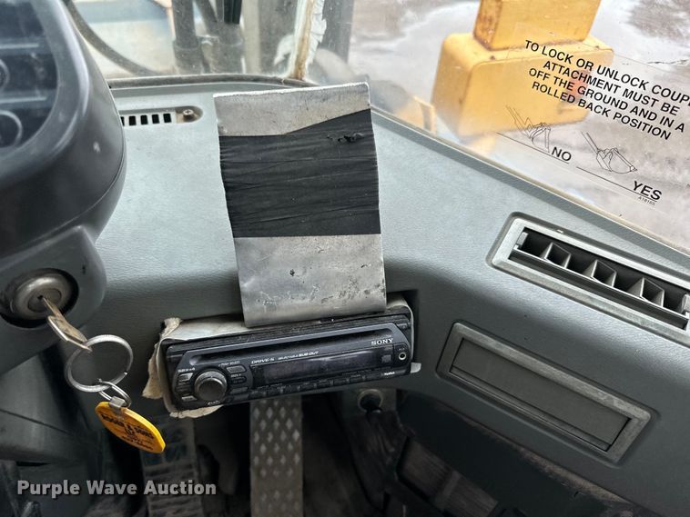 image for item DP8376 2003 Komatsu WA250PT-3MC wheel loader