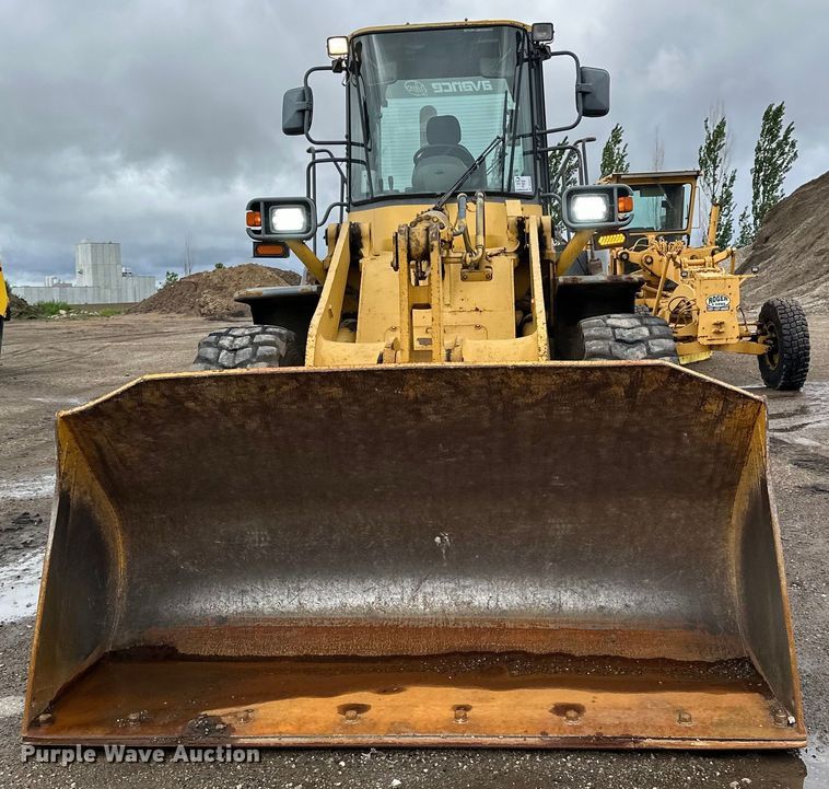 image for item DP8377 1999 Komatsu  WA320-3MC wheel loader